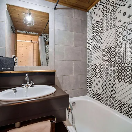 Aux Pieds A Avec Wifi - Fr-1-640-84